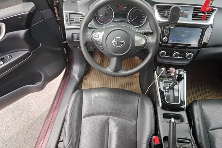 Used Nissan Sylphy 2016 1.6XV CVT Smart Enjoyment Version Steering Wheel