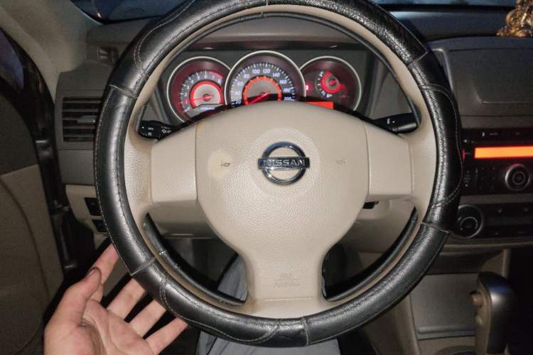 Used Nissan Sylphy 2016 Classic 1.6XE Automatic Comfort Edition Steering Wheel