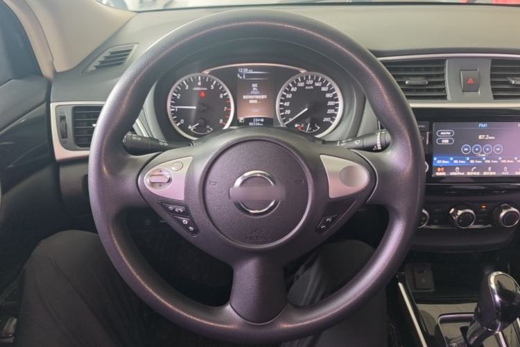 Used Nissan Sylphy 2016 1.6XV CVT ZhiZun Edition Steering Wheel