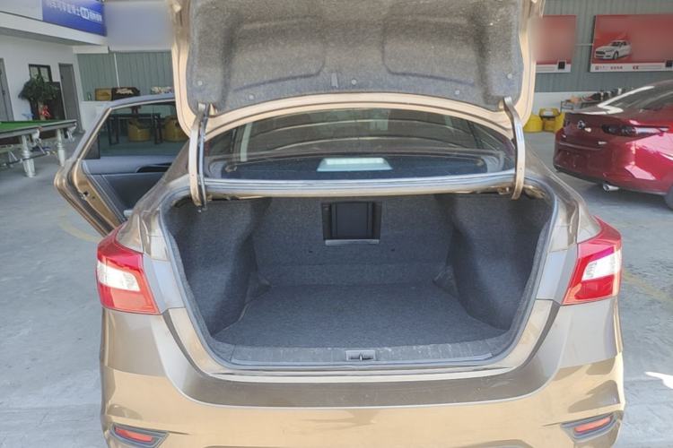 Used Nissan Sylphy 2016 1.6XV CVT Smart Enjoyment Version Trunk