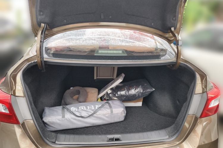 Used Nissan Sylphy 2016 1.6XV CVT Smart Enjoyment Version Trunk
