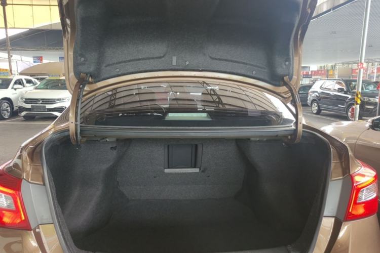 Used Nissan Sylphy 2016 1.6XV CVT Smart Enjoyment Version Trunk