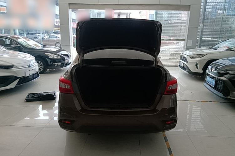 Used Nissan Sylphy 2016 1.6XV CVT Smart Enjoyment Version Trunk