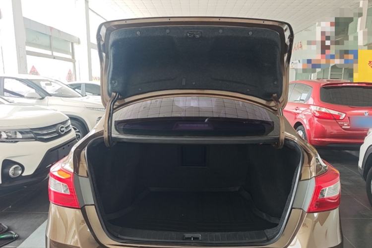 Used Nissan Sylphy 2016 1.6XV CVT ZhiZun Edition Trunk