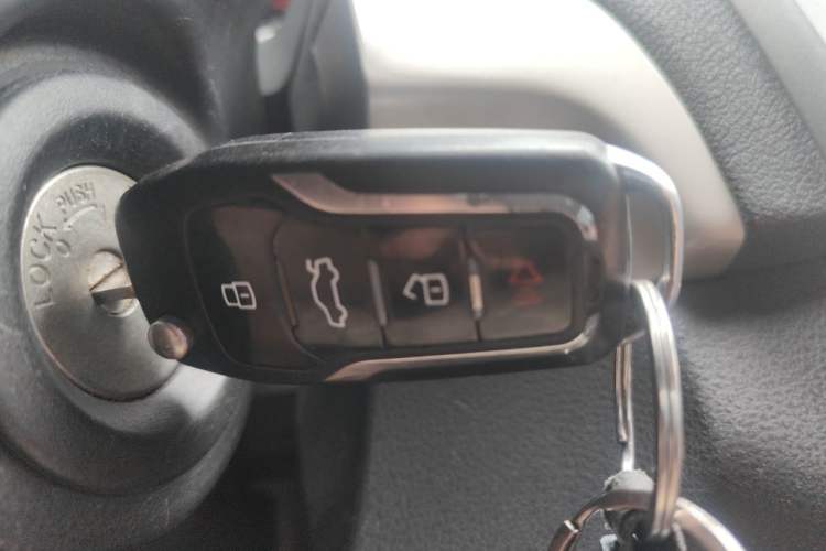 Used Nissan Sylphy 2016 Classic 1.6XE Manual Leading Edition Vehicle Key