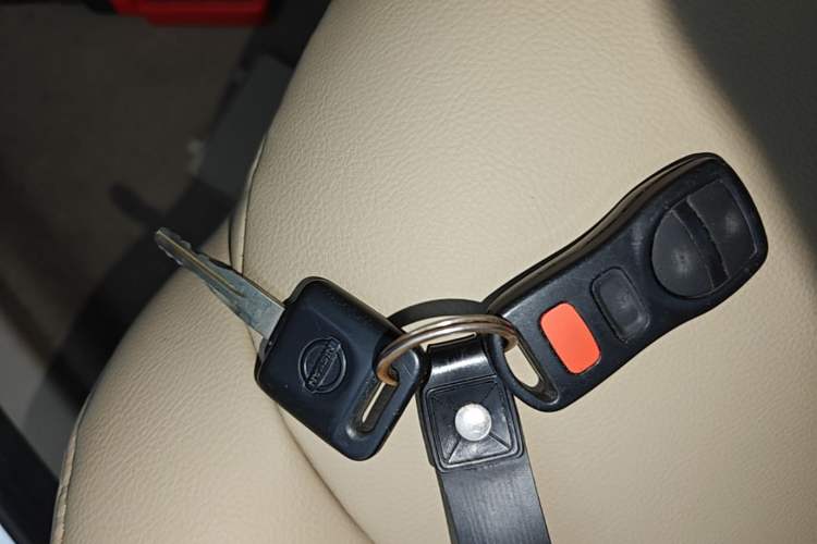 Used Nissan Sylphy 2016 Classic 1.6XE Automatic Comfort Edition Vehicle Key