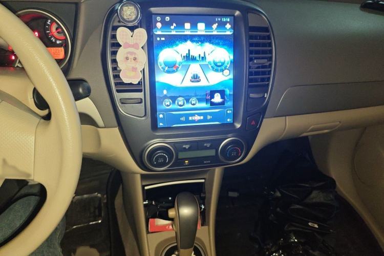 Used Nissan Sylphy 2016 Classic 1.6XE Automatic Leading Edition Audio And AC Panel