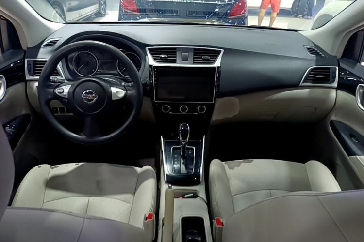Used Nissan Sylphy 2016 1.6 XL CVT Luxury Edition Center Console