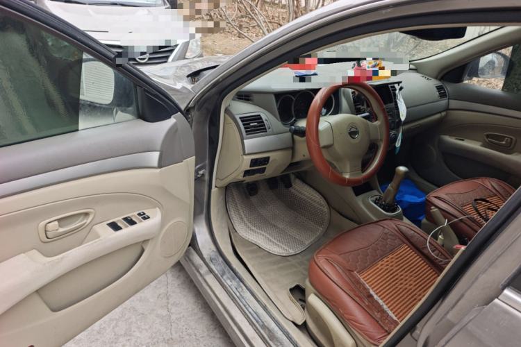 Used Nissan Sylphy 2016 Classic 1.6XE Manual Comfort Edition Driver Seat
