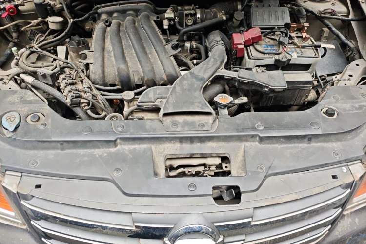 Used Nissan Sylphy 2016 Classic 1.6XE Manual Leading Edition Engine Bay
