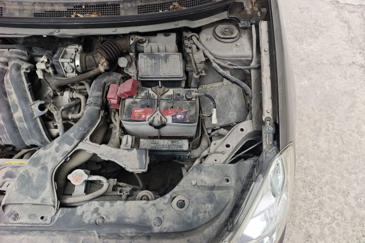 Used Nissan Sylphy 2016 Classic 1.6XE Manual Comfort Edition Engine Bay Left