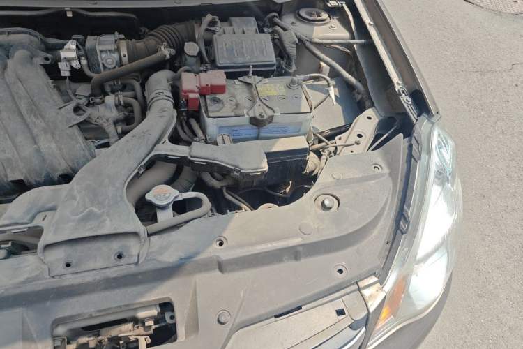 Used Nissan Sylphy 2016 Classic 1.6XE Automatic Leading Edition Engine Bay Left