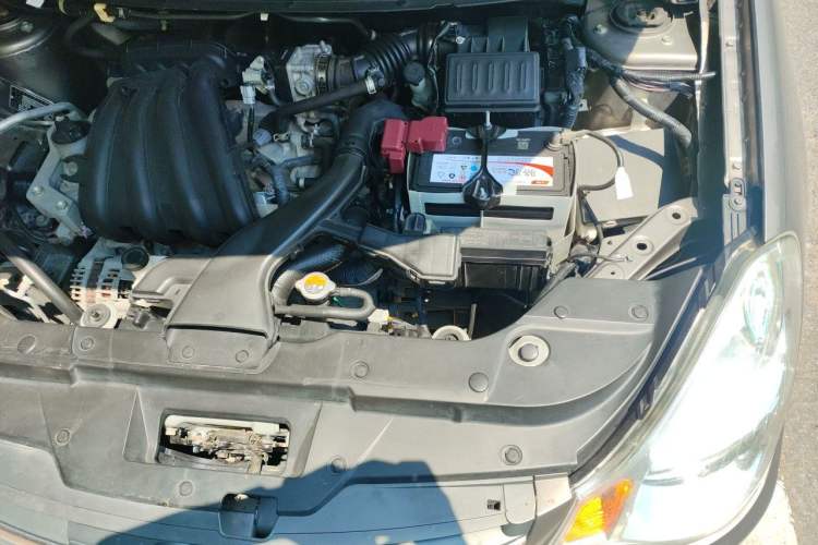 Used Nissan Sylphy 2016 Classic 1.6XE Manual Comfort Edition Engine Bay Left