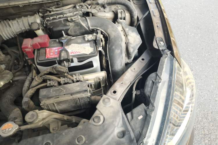 Used Nissan Sylphy 2016 1.6 XL CVT Luxury Edition Engine Bay Left