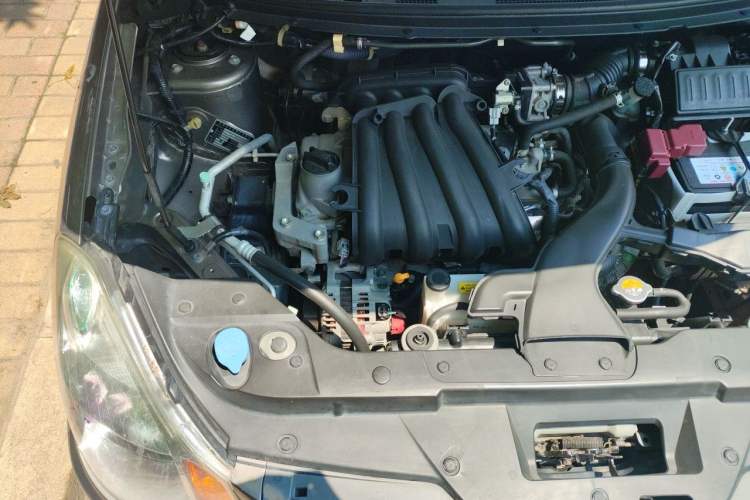 Used Nissan Sylphy 2016 Classic 1.6XE Manual Comfort Edition Engine Bay Right