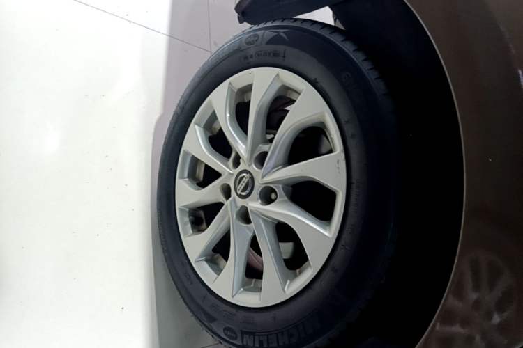Used Nissan Sylphy 2016 1.6 XL CVT Luxury Edition Exterior 2
