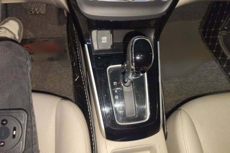 Used Nissan Sylphy 2016 1.6XV CVT Smart Enjoyment Version Gear Lever