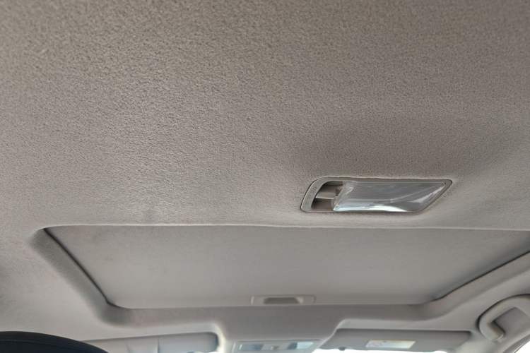 Used Nissan Sylphy 2016 Classic 1.6XE Automatic Leading Edition Headliner