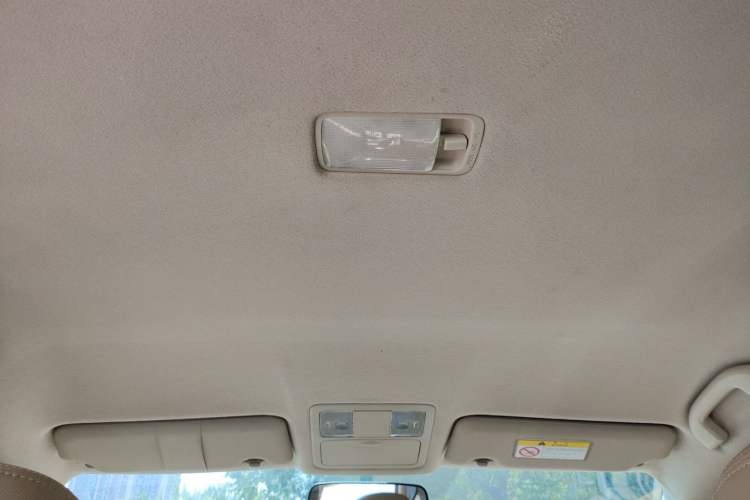 Used Nissan Sylphy 2016 Classic 1.6XE Manual Comfort Edition Headliner