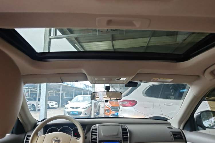 Used Nissan Sylphy 2016 Classic 1.6XE Automatic Leading Edition Headliner