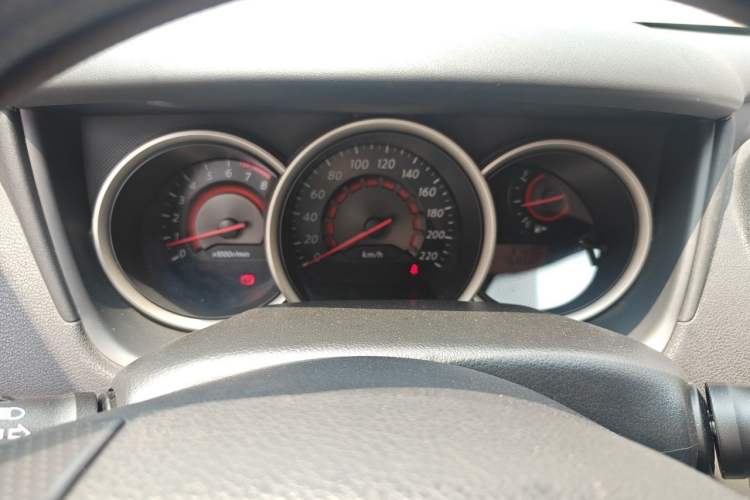 Used Nissan Sylphy 2016 Classic 1.6XE Automatic Leading Edition Instrument Cluster