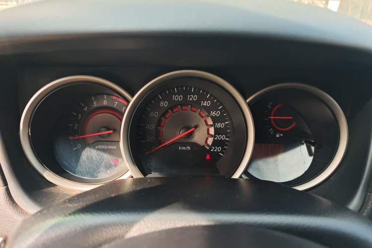 Used Nissan Sylphy 2016 Classic 1.6XE Manual Leading Edition Instrument Cluster
