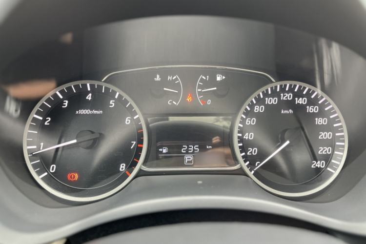 Used Nissan Sylphy 2016 1.6 XL CVT Luxury Edition Instrument Cluster