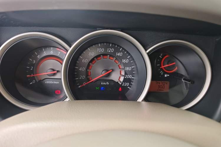 Used Nissan Sylphy 2016 Classic 1.6XE Automatic Leading Edition Instrument Cluster
