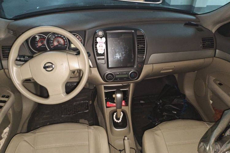 Used Nissan Sylphy 2016 Classic 1.6XE Automatic Leading Edition Interior 2