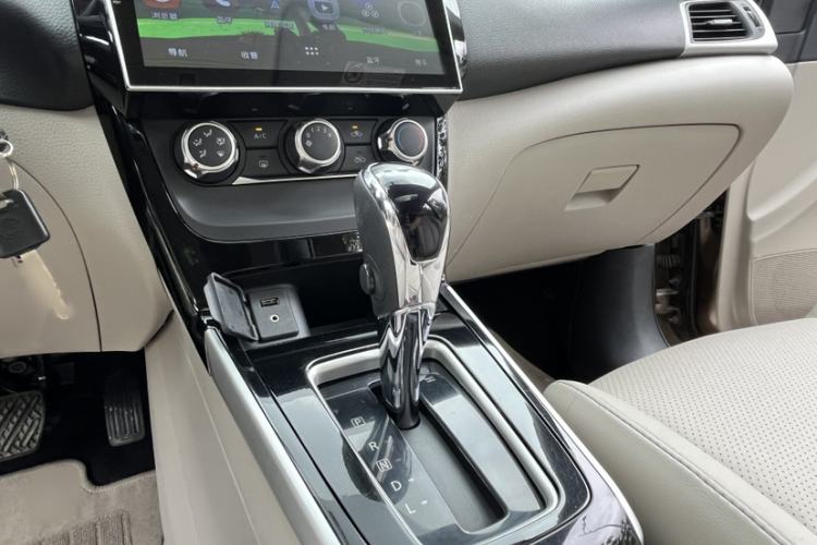 Used Nissan Sylphy 2016 1.6 XL CVT Luxury Edition Interior 4