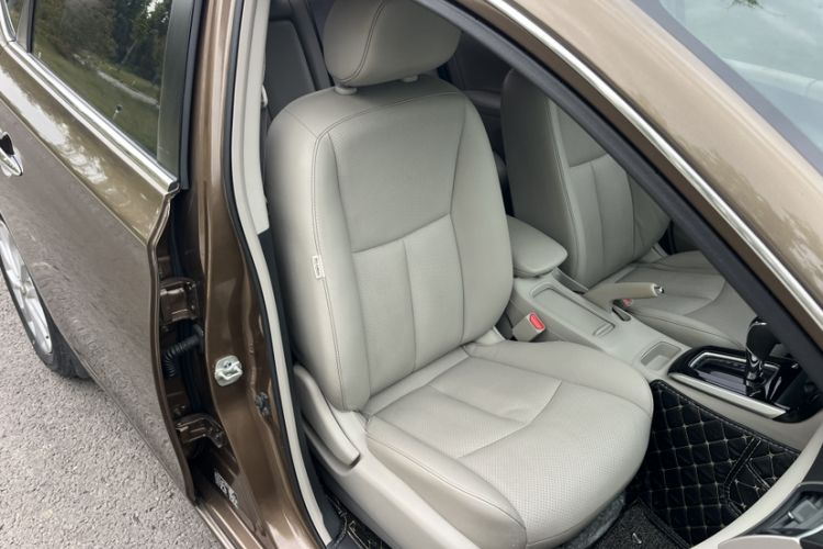 Used Nissan Sylphy 2016 1.6XV CVT Smart Enjoyment Version Interior 7