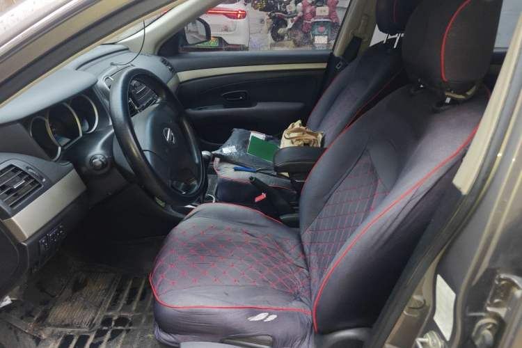 Used Nissan Sylphy 2016 Classic 1.6XE Manual Comfort Edition Left Front Seat