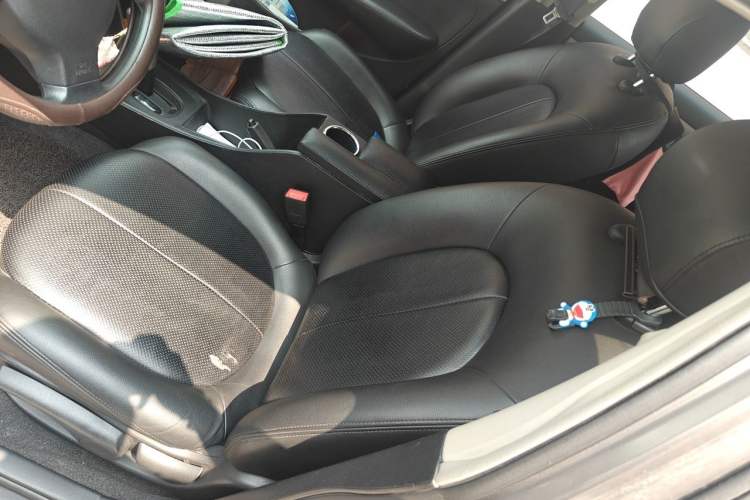 Used Nissan Sylphy 2016 Classic 1.6XE Automatic Leading Edition Left Front Seat