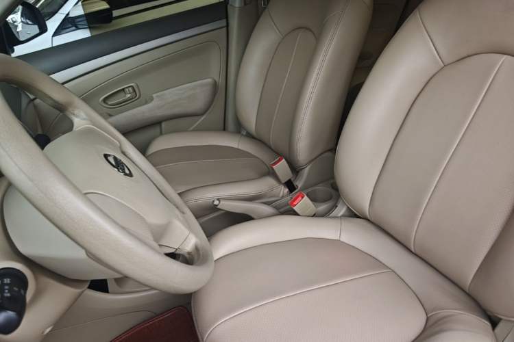 Used Nissan Sylphy 2016 Classic 1.6XE Automatic Leading Edition Left Front Seat