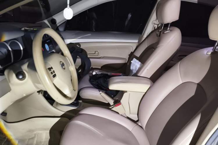 Used Nissan Sylphy 2016 Classic 1.6XE Automatic Comfort Edition Left Front Seat