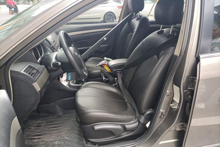 Used Nissan Sylphy 2016 Classic 1.6XE Manual Comfort Edition Left Front Seat
