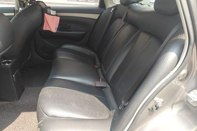 Used Nissan Sylphy 2016 Classic 1.6XE Automatic Leading Edition Left Rear Seat