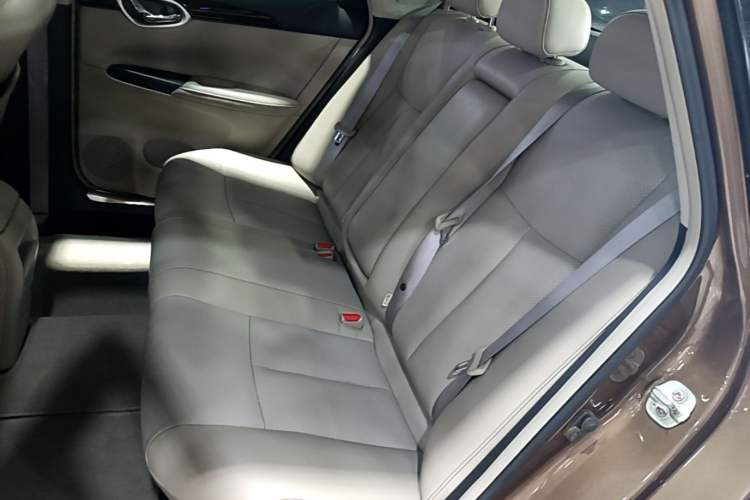 Used Nissan Sylphy 2016 1.6 XL CVT Luxury Edition Left Rear Seat