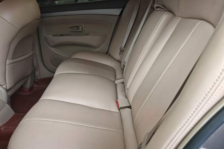 Used Nissan Sylphy 2016 Classic 1.6XE Automatic Leading Edition Left Rear Seat