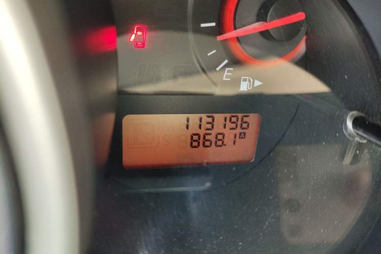 Used Nissan Sylphy 2016 Classic 1.6XE Manual Comfort Edition Odometer Close Up
