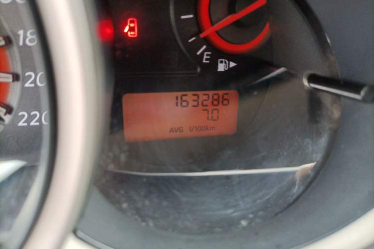 Used Nissan Sylphy 2016 Classic 1.6XE Manual Comfort Edition Odometer Close Up