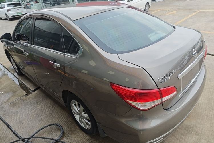 Used Nissan Sylphy 2016 Classic 1.6XE Automatic Leading Edition Rear Left 45 Deg