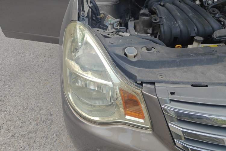 Used Nissan Sylphy 2016 Classic 1.6XE Automatic Leading Edition Right Front Headlight