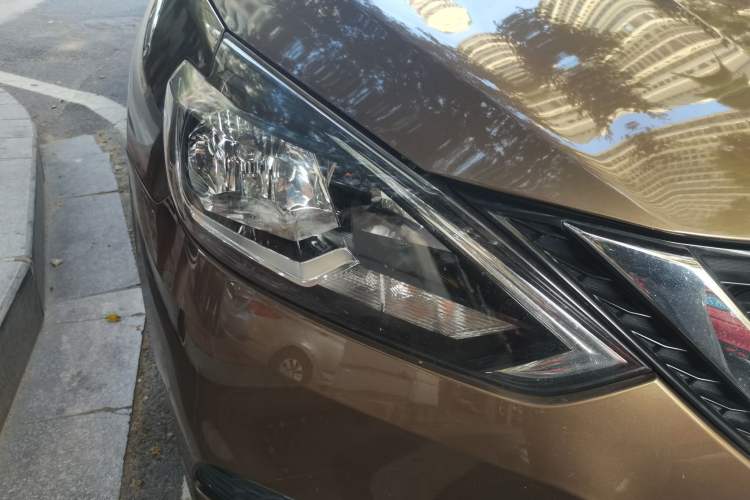 Used Nissan Sylphy 2016 1.6 XL CVT Luxury Edition Right Front Headlight