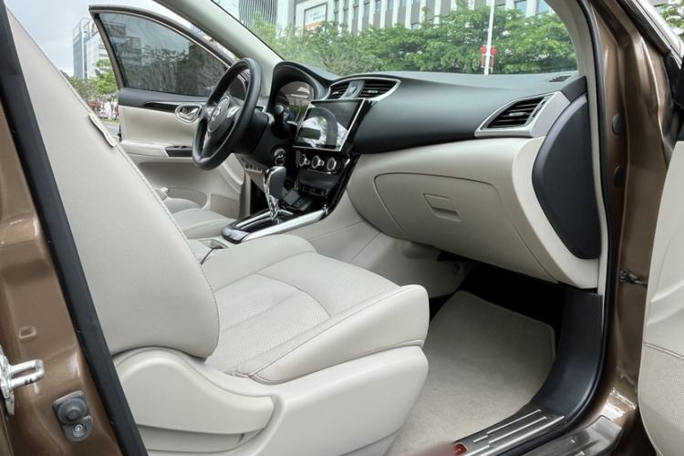 Used Nissan Sylphy 2016 1.6 XL CVT Luxury Edition Right Front Seat
