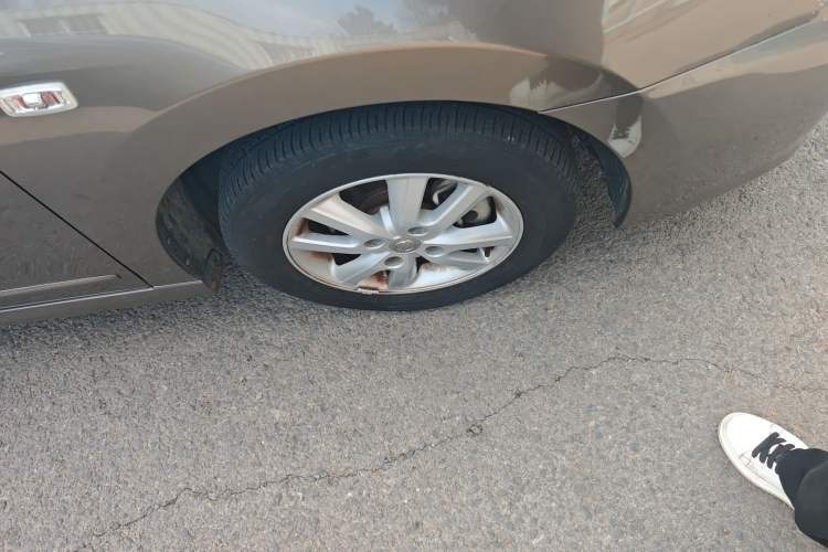 Used Nissan Sylphy 2016 Classic 1.6XE Manual Leading Edition Right Front Wheel Hub