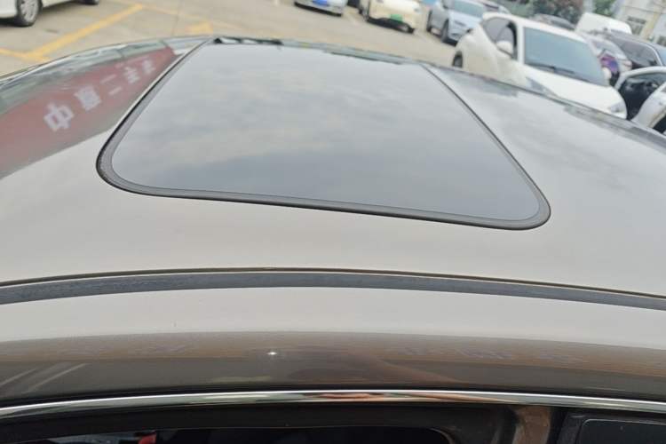 Used Nissan Sylphy 2016 Classic 1.6XE Automatic Leading Edition Roof
