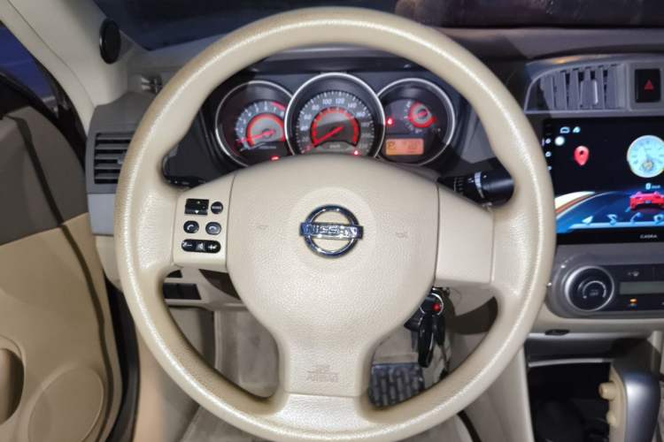 Used Nissan Sylphy 2016 Classic 1.6XE Automatic Comfort Edition Steering Wheel