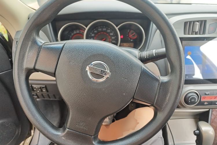 Used Nissan Sylphy 2016 Classic 1.6XE Automatic Leading Edition Steering Wheel