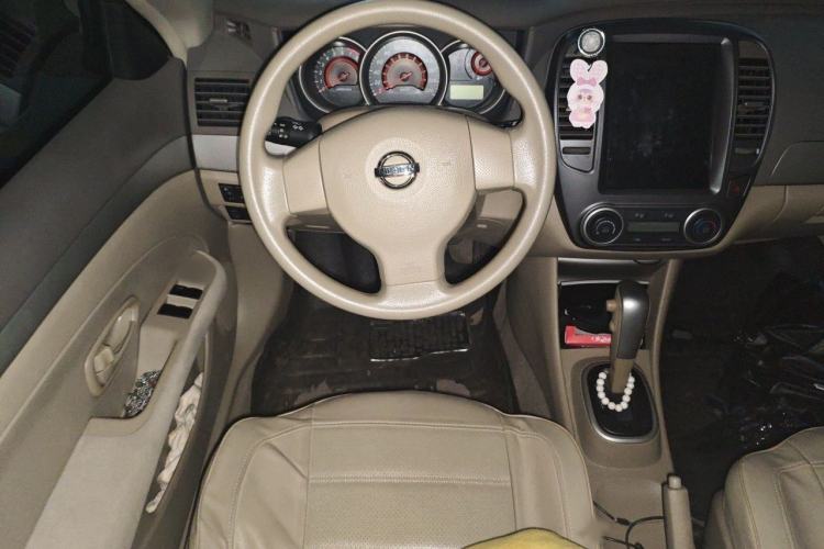 Used Nissan Sylphy 2016 Classic 1.6XE Automatic Leading Edition Steering Wheel